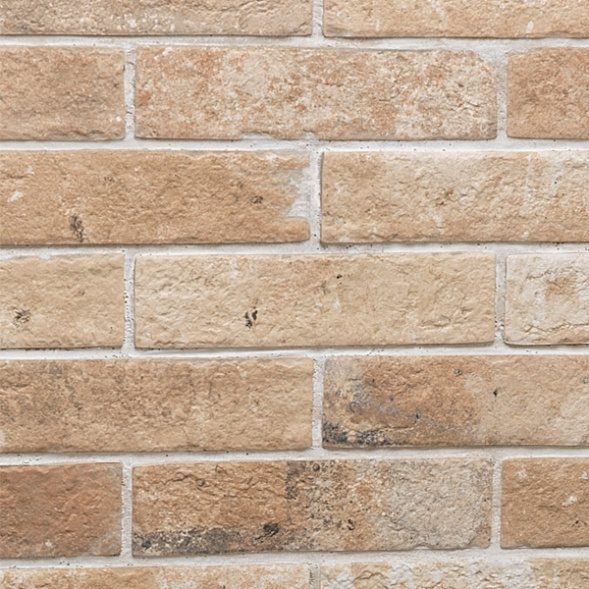 Close-up of the Earthstone brick stretcher bond pattern and tones