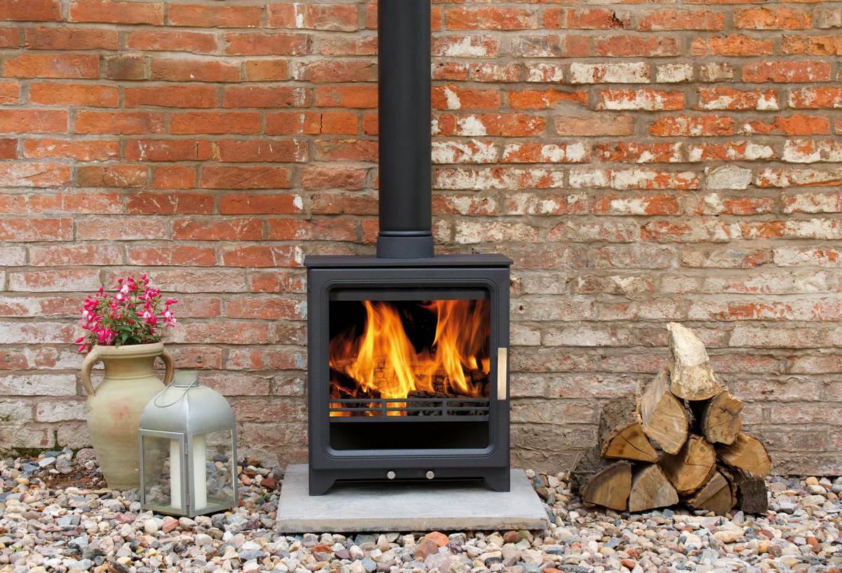 ACR Woodpecker WP5 Plus multifuel stove supplied and fitted across Yorkshire